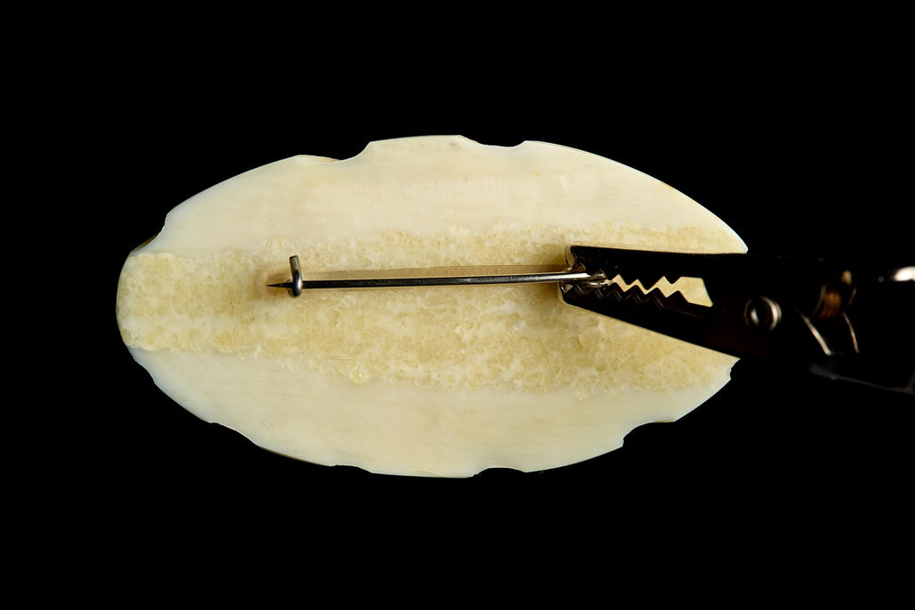 Vintage Inuit Bone Brooch: Engraved Chukchi & Reindeer Scene | Ethnic Jewelry, USSR 1950s–60s